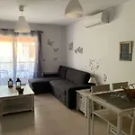 Center A 5 Minutos Del Paseo Y Playas דירה