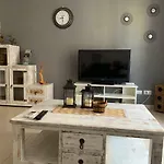 Center A 5 Minutos Del Paseo Y Playas דירה